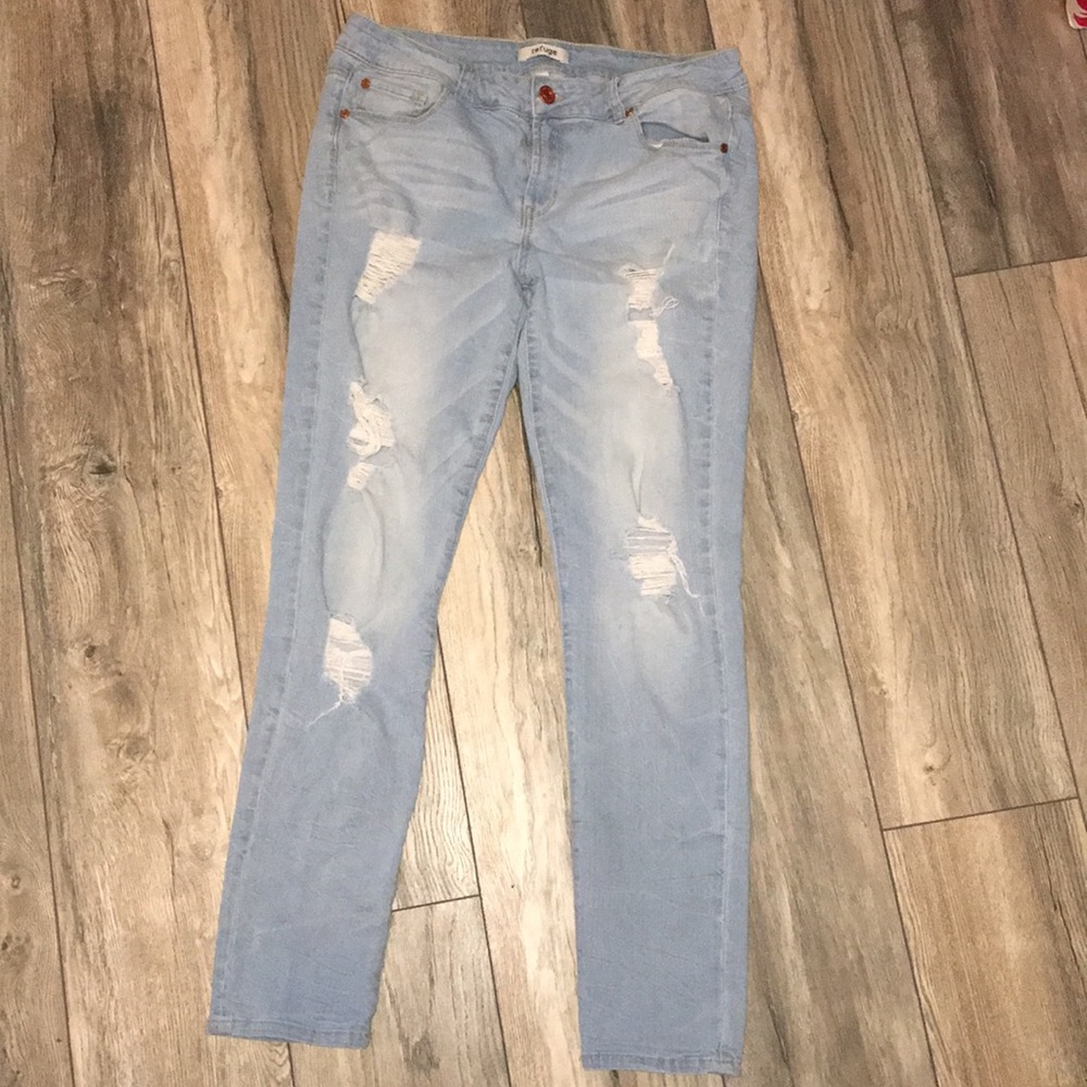 Size 10 Light Wash Distressed Skinny Jeans